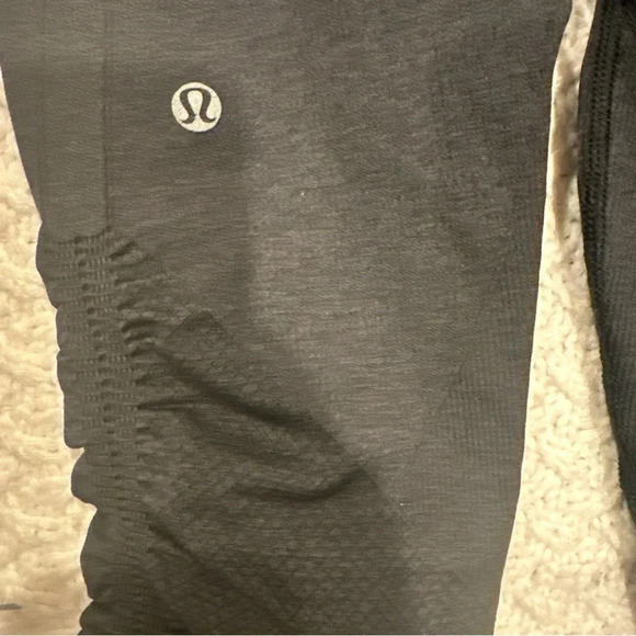 Lululemon leggings size 6 23 inch
Women's Charcoal - Picture 6 of 11